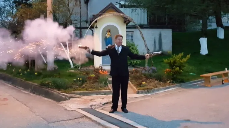 HDZ-ovac proslavio Uskrs na svoj način - pucajući iz vatrenog oružja nasred ceste!