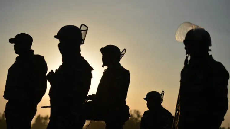 Uhićen glasnogovornik Talibana i studentica medicine sa samoubilačkim prslukom