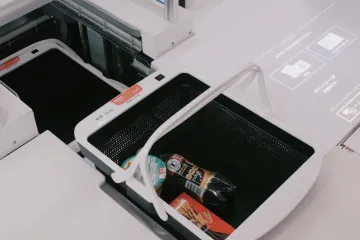 Reji Robo sam skenira i sprema u vrećicu sve &scaron;to ste kupili