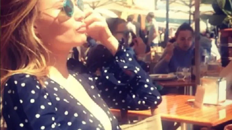 'POBJEGLA' MU KAMERA: Franu Barbierija ništa drugo ne može impresionirati kraj dekoltea seksi Vanje Halilović