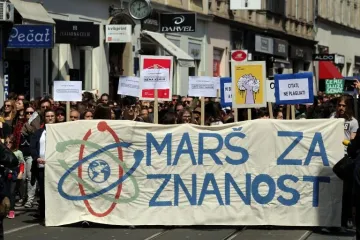 Splićani i Zagrepčani mar&scaron;irali za znanost, poručili da promjene ne ko&scaron;taju ni&scaron;ta