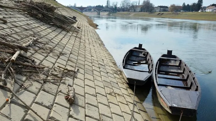 Mučan prizor na obali Kupe: u Sisku pronađeno tijelo mrtvog mu&scaron;karca