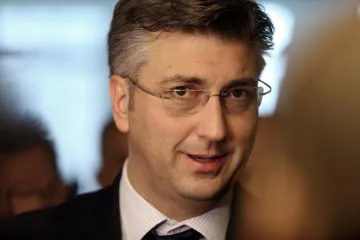 'Njihova politika su selfiji i promoviranje kiselog zelja'