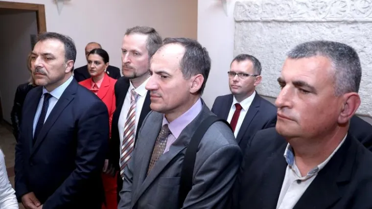 Pod vodstvom Petrova kreću u misiju - HDZ-u oteti 3 županije i 2 grada