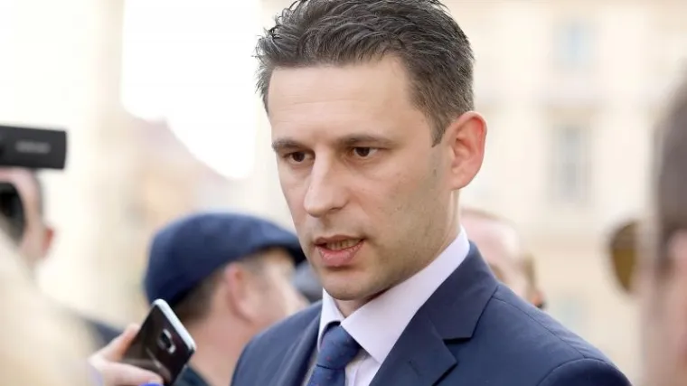 'Od države im je važnije staviti pod tepih sve ono &scaron;to se otkriva u Agrokoru'