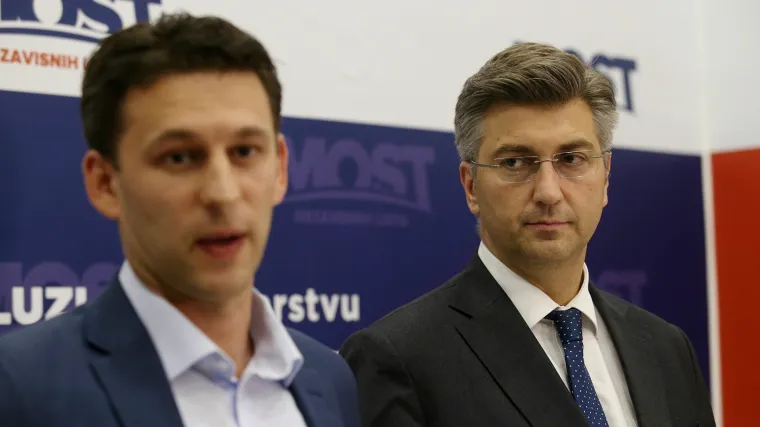 Politički analitičari: 'Petrov pokazuje nesnalaženje jer u stvari Plenković vodi igru'