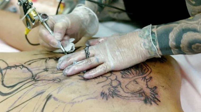 Zemlja u kojoj turisti s tetovažom ne mogu na javni bazen ili u teretanu