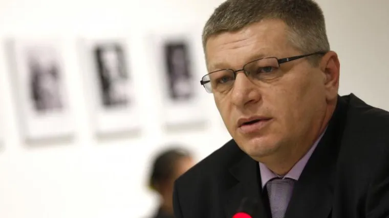 'Tužit ću Hrvoja Runtića, zar mislite da bi to nudio pred svjedocima?!'