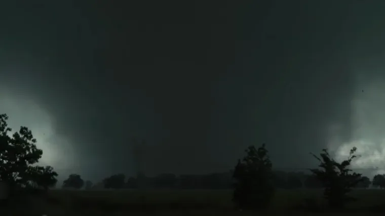 Tornado i poplave odnijeli najmanje sedam života, deseci ozlijeđenih