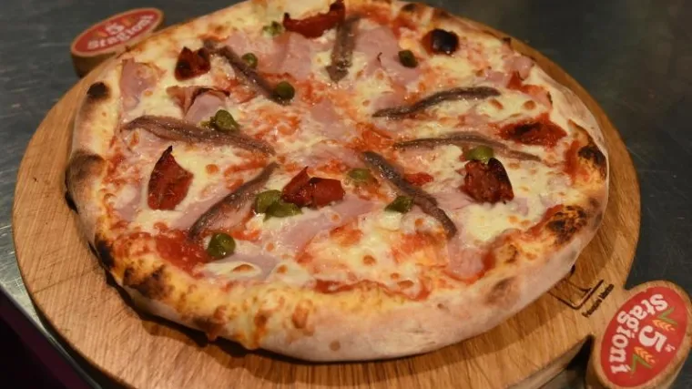 Dostavljač sudjelovao u prometnoj nesreći, pizze dostavila - policija