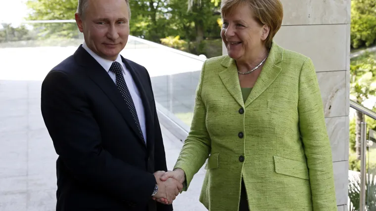 Merkel i Putin nisu krili nesuglasice na zajedničkoj konferenciji za medije