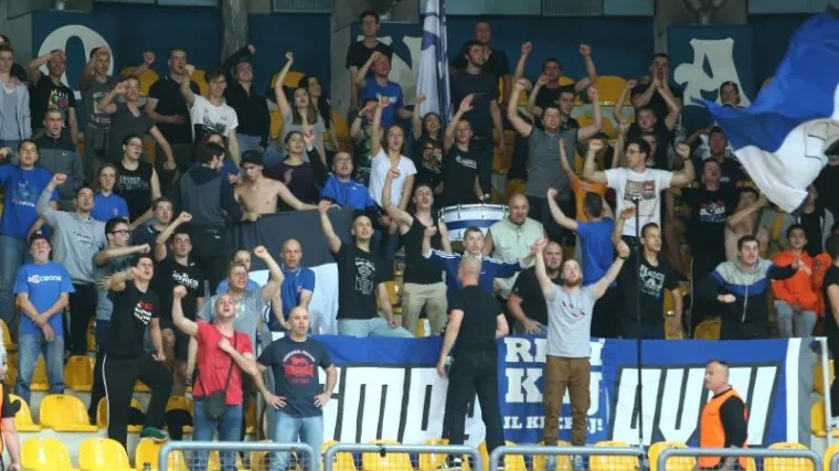 Cibona tricama uni&scaron;tila Zadar i izborila polufinale