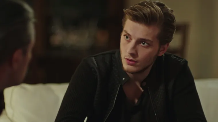 Rahmi se odluči predati policija, a Džihan upoznaje Dilaru s Harunovim poslovima (Tuđi život)