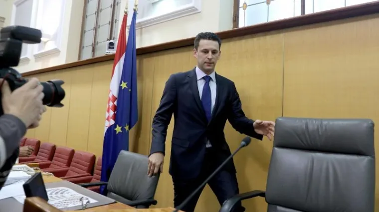 'Plenković nema politički legimitet voditi Vladu. Jedino rje&scaron;enje su izbori'