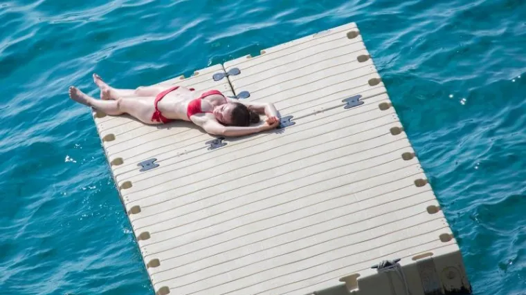 Postoji dobar razlog za&scaron;to se dva puta tjedno trebate sunčati bez za&scaron;tite kože