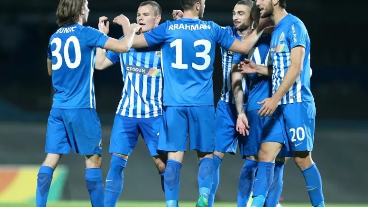 Lokosi sru&scaron;ili Rijeku u sudačkoj nadoknadi i vratili Modre u borbu za naslov