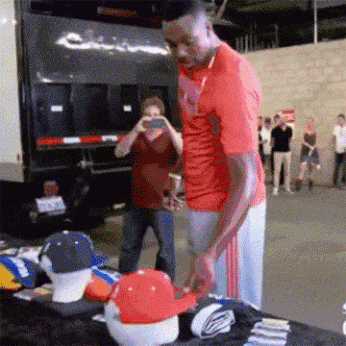 JEDNOSTAVNE PODVALE SU PONEKAD NAJBRUTALNIJE: Iznenađenja zbog kojih su usosili gaće, a promatrači umirali od smijeha