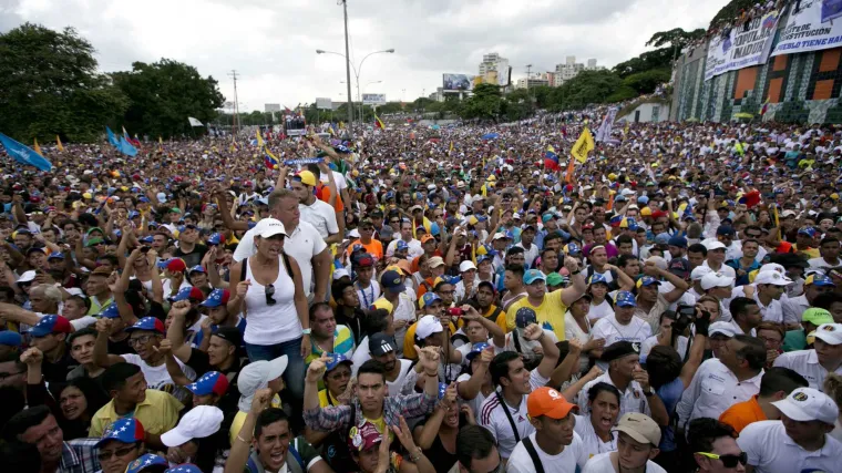 Nastavljeni prosvjedi u Venezueli: 'Siti smo nasilja!'