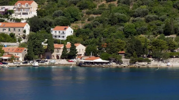 U moru kod Zatona pronađeno tijelo mlađeg mu&scaron;karca: okolnosti nepoznate