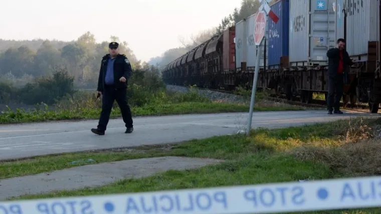 Jedna osoba poginula pod tračnicama vlaka u Vinkovcima, druga te&scaron;ko ozlijeđena