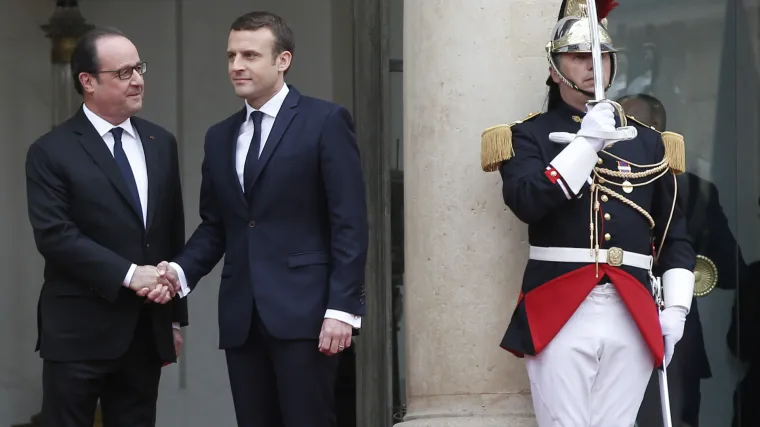 Emmanuel Macron prisegnuo u Elizejskoj palači i posao najmlađi francuski predsjednik