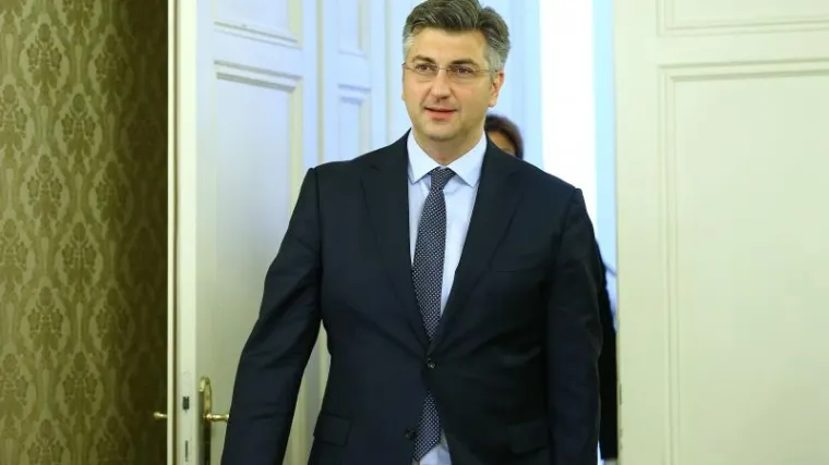 Plenković: 'Trezveni birač dobro će razmisliti tko mu jamči ru&scaron;enje, a tko stabilnost i rast'