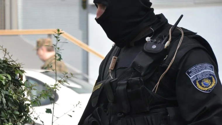 Policijske agencije imaju evidenciju o stotinama potencijalnih terorista, a jo&scaron; vi&scaron;e o njihovim simpatizerima