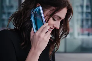 Prvi pametni telefon s osjetljivim rubom krasi i najbolja kamera ikad