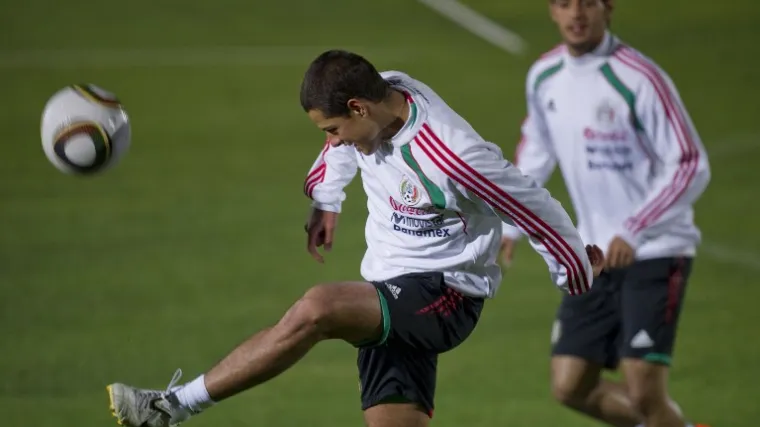 Čačićeve izabranike mogli bi testirati Vela, Chicharito, Dos Santos...