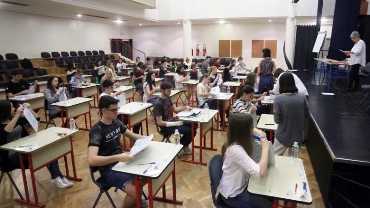 Mi&scaron;ljenje mnogih jest da je državna matura dobro osmi&scaron;ljena, ali lo&scaron;e provedena