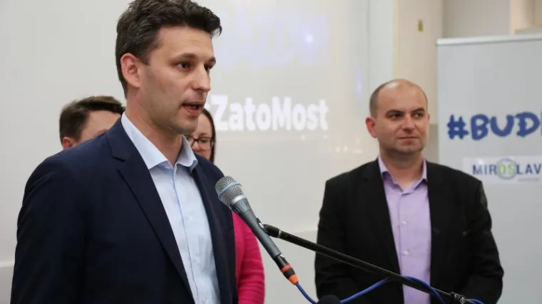 Božo Petrov o 'sramotnoj trgovini u Saboru': 'Građani ne smiju biti žrtve'