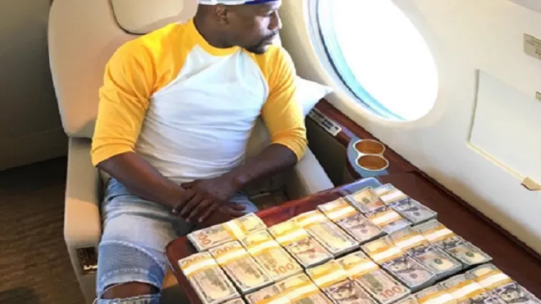 Nećete vjerovati koliko će Mayweather zaraditi borbom protiv McGregora! Ovo ru&scaron;i sve rekorde