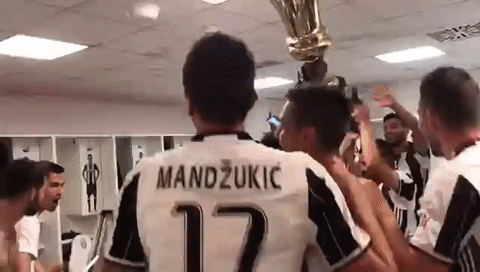 Pjaca proslavio naslov, ludnica u Juveovoj svlačionici