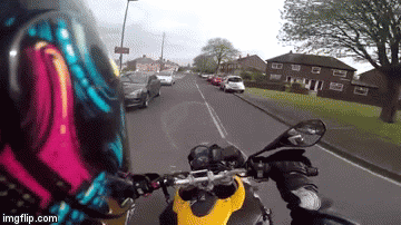 Motorista skoro pregazila starija gospođa, njihovo sučeljavanje je obišlo svijet