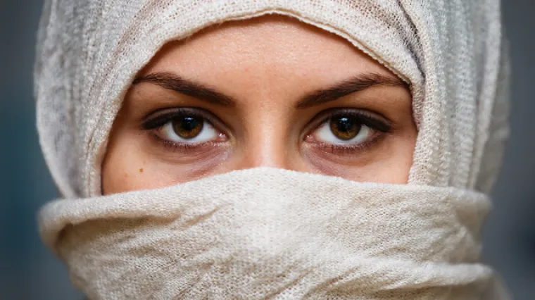 Iranka je prevarila svog muža, a kaznu koju je dobila ne bismo nikome poželjeli