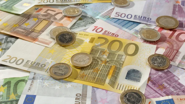 Pao je proračunski deficit i javni dug...