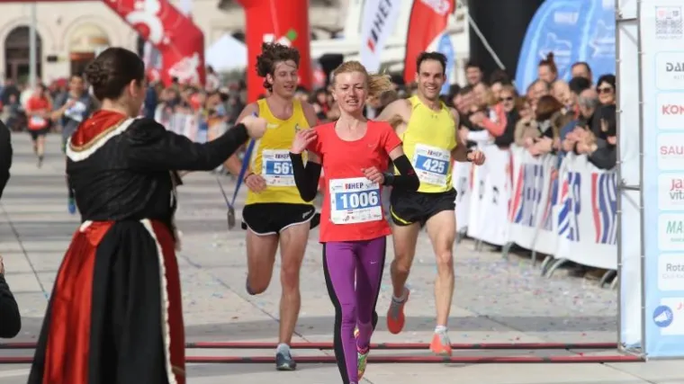 Pobijedila, istrčala osobni rekord i normu za SP, a sada je uslijedio &scaron;ok