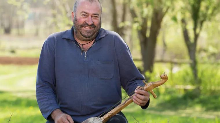 Roker u du&scaron;i koji je 20 godina živio sam na planini Kame&scaron;nici s muflonima sada traži ljubav