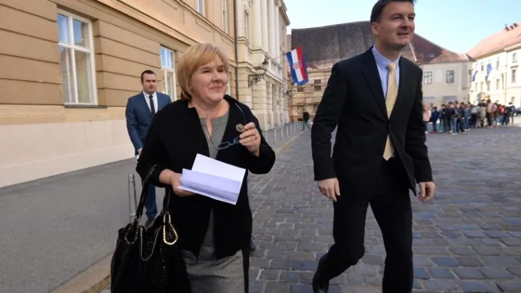 U ime obitelji protiv izbora u ljeto: 'Stotine tisuće birača ne bi mogle glasati'