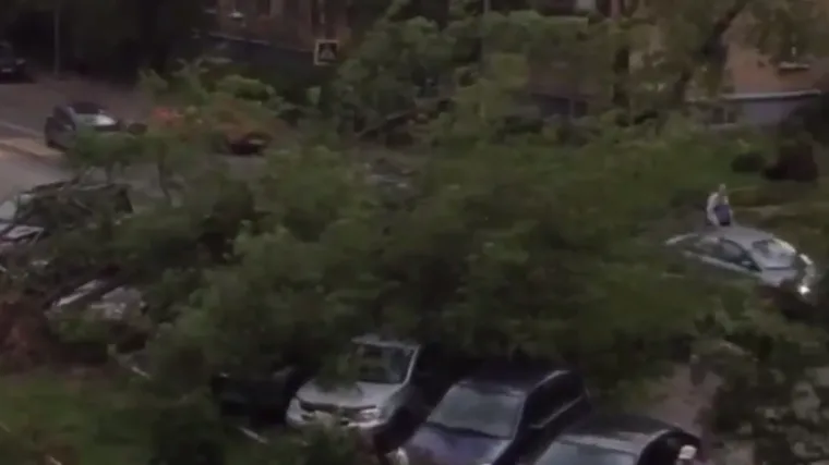 Poginulo najmanje 13 osoba, nekoliko desetaka ozlijeđeno