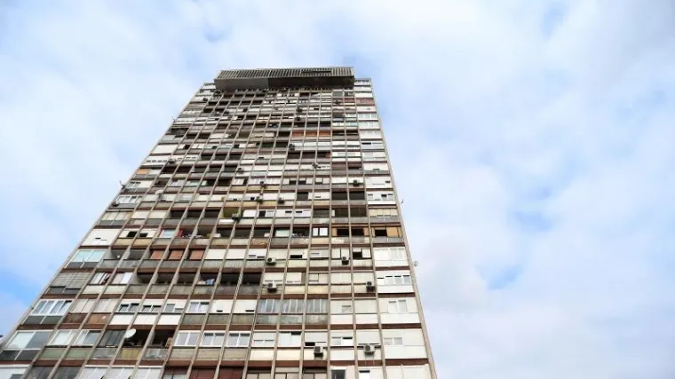 Tragična smrt čovjeka koji je odu&scaron;evio naciju u Knjazovoj emisiji: popravljao roletu i pao