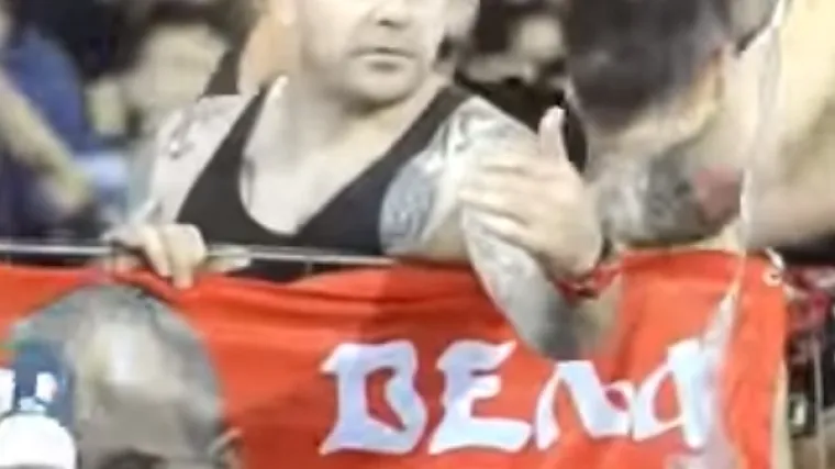 Delije napale upravu Partizana, napravile kaos i ukrale pehar, policija prona&scaron;la pun pi&scaron;tolj