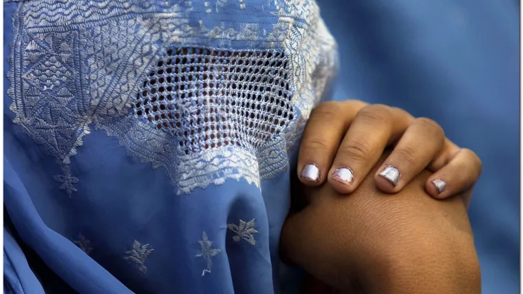 Ženu optužili za preljub i osudili na smrtnu kaznu jer ju je rođak silovao