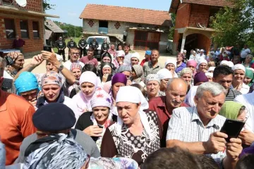 TUŽAN DAN U VELIKOJ KLADUŠI: Na mjesnom groblju u Elezovićima pokopan trogodišnji Denis Pašić