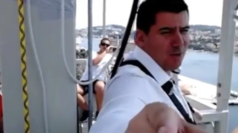 Originalan poziv na izbore: Grmoja bungee skokom građane pozvao da 'skoče u bolju budućnost'