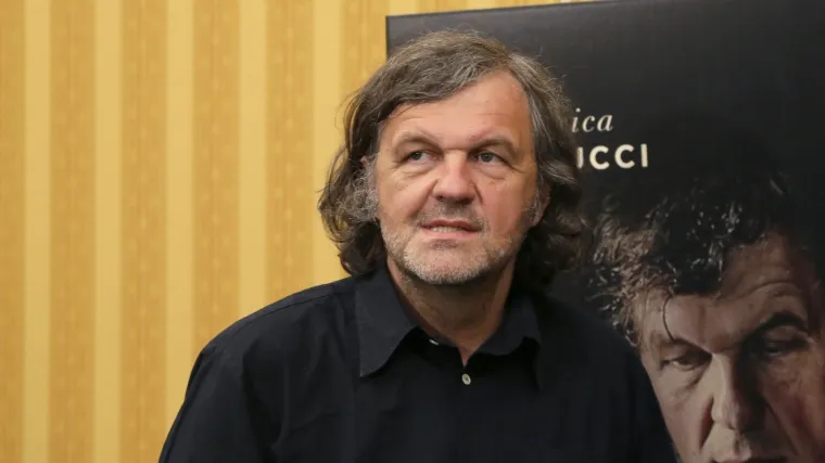 Emir Kusturica u prometnoj nesreći: vozio se kao suvozač kada je auto sletio s ceste