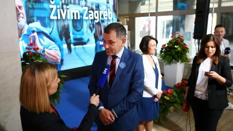 'Nema slavlja, ja sam sutra u 7 sati na poslu. Vidimo se!'