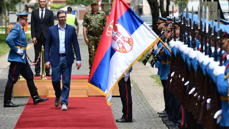 Simboličan potez: Vučić vraća zastavu EU-a u Predsjedni&scaron;tvo Srbije