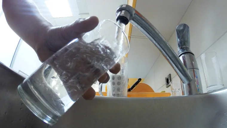 Mje&scaron;tani Nove Gradi&scaron;ke posljednjih dana ne piju vodu, a u njoj se ne žele ni kupati