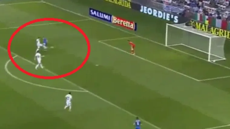 Htio je izbiti loptu, a zabio je jedan od najatraktivnijih autogolova